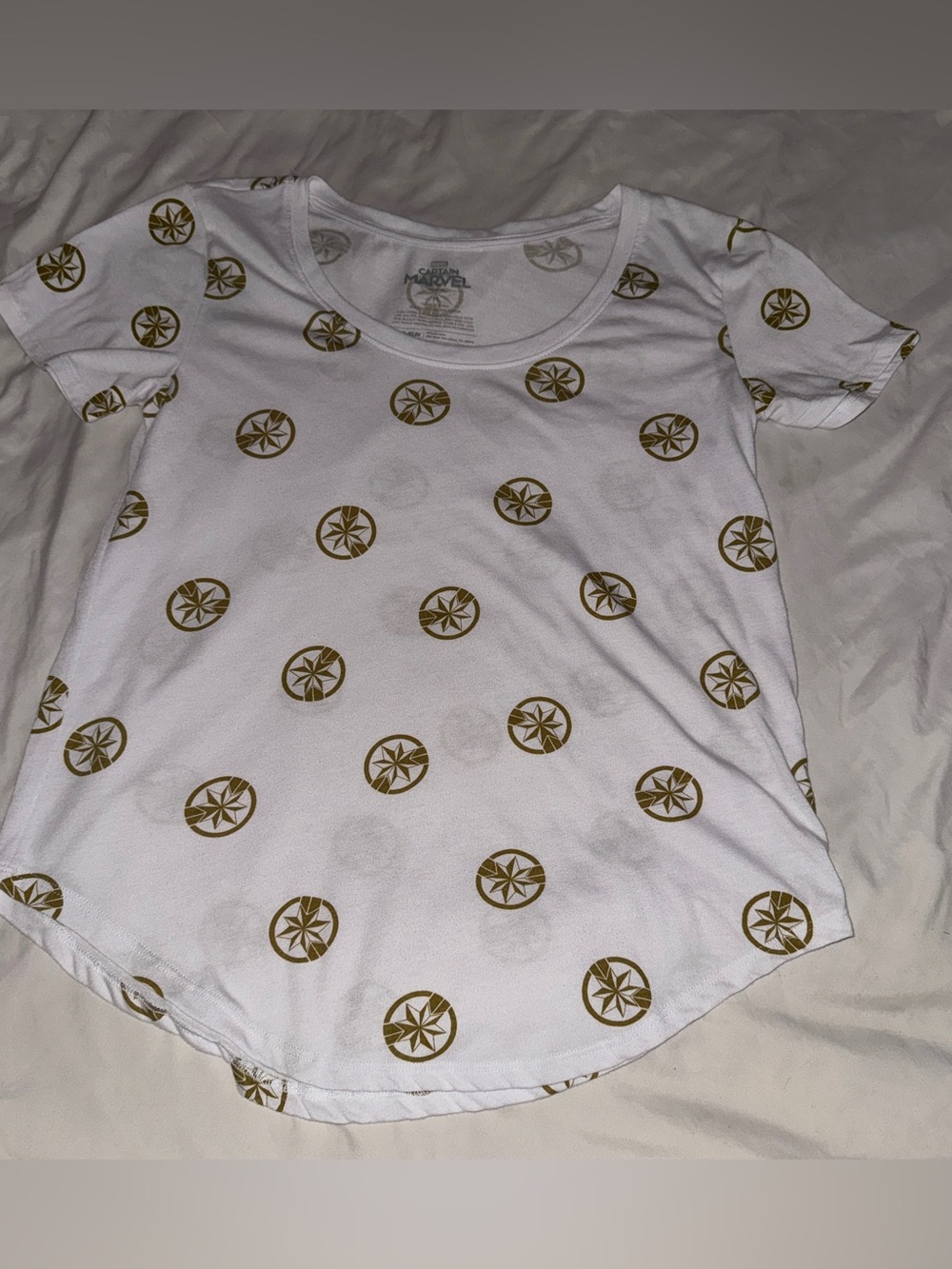 Women’s White Short-Sleeve Graphic Tee with Gold Compass Print